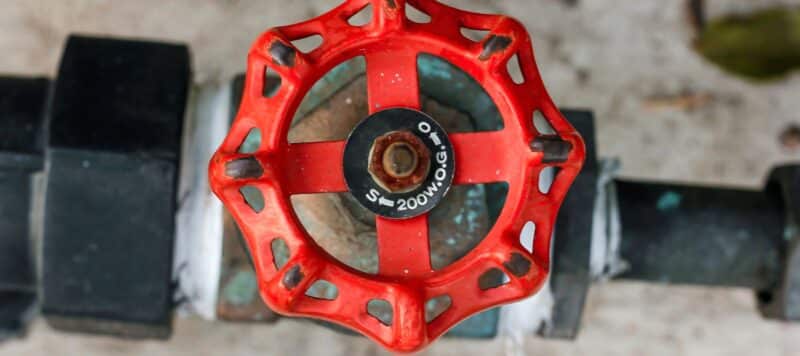 red water shut off valve